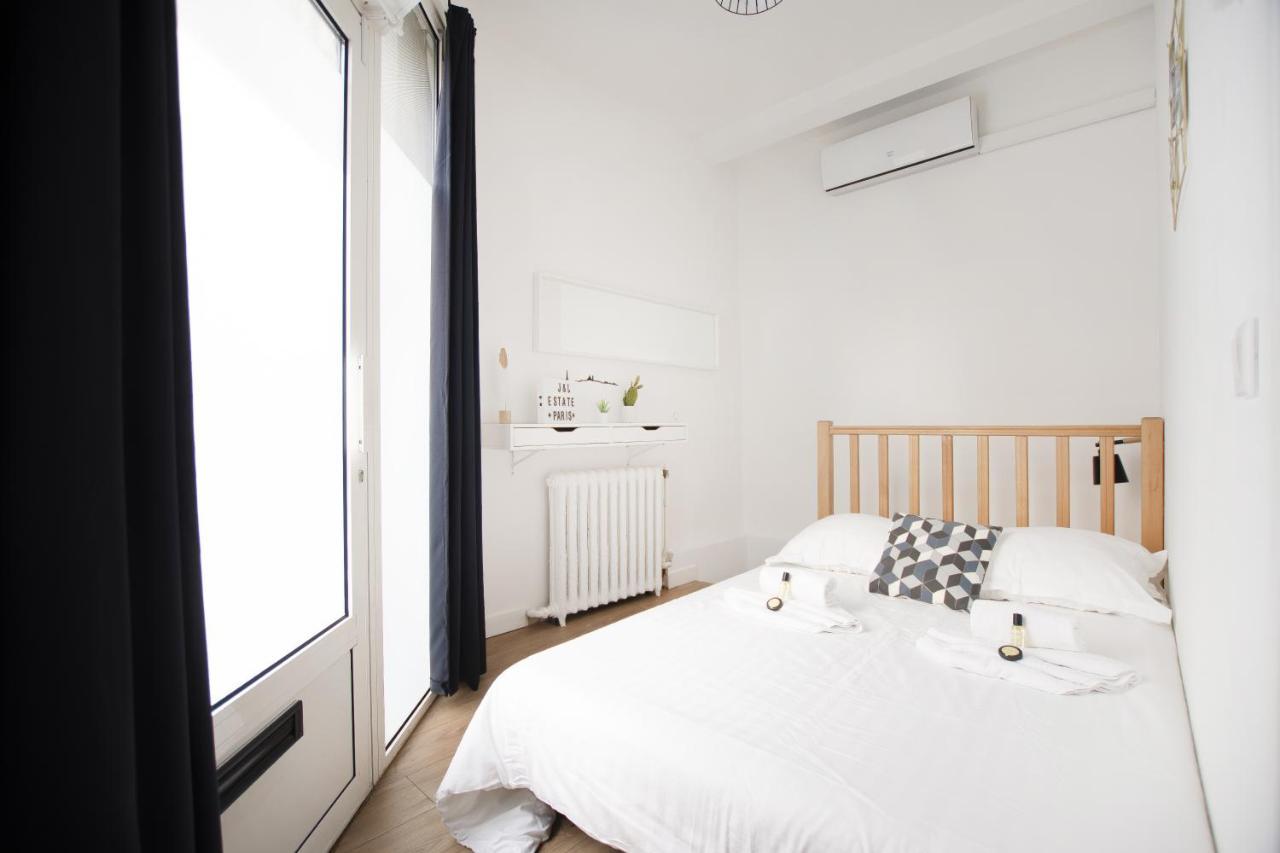 Bel Appartement Idealement Situe - Tour Eiffel Paris Exteriör bild